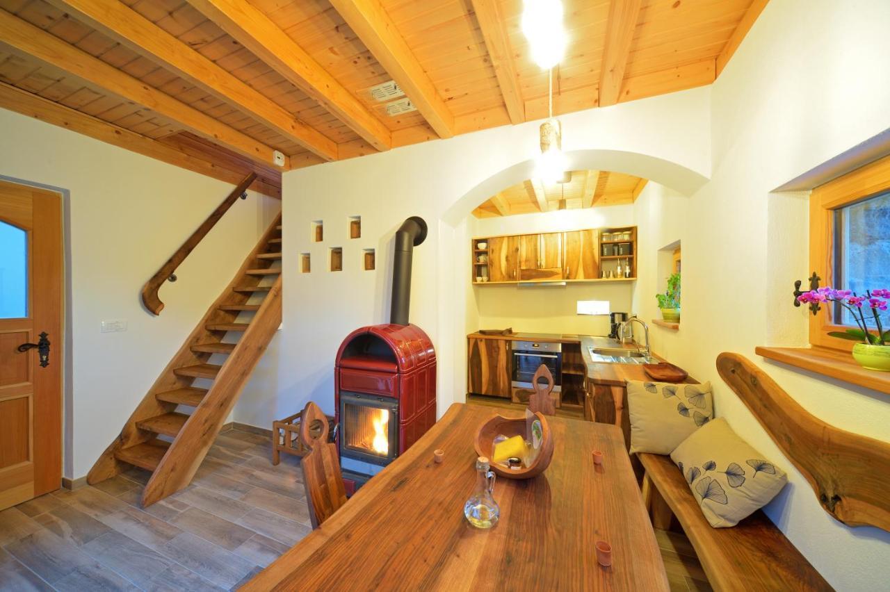 Granaries Pear & Walnut Villa Tolmin Kültér fotó